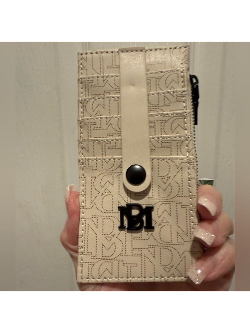 BADGLEY MISCHKA MONOGRAM CREDIT CARD HOLDER